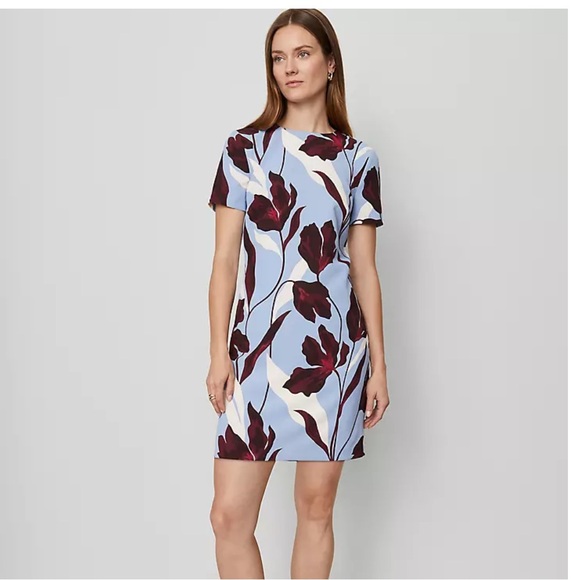 Ann Taylor Dresses & Skirts - NWT Ann Taylor floral shift dress